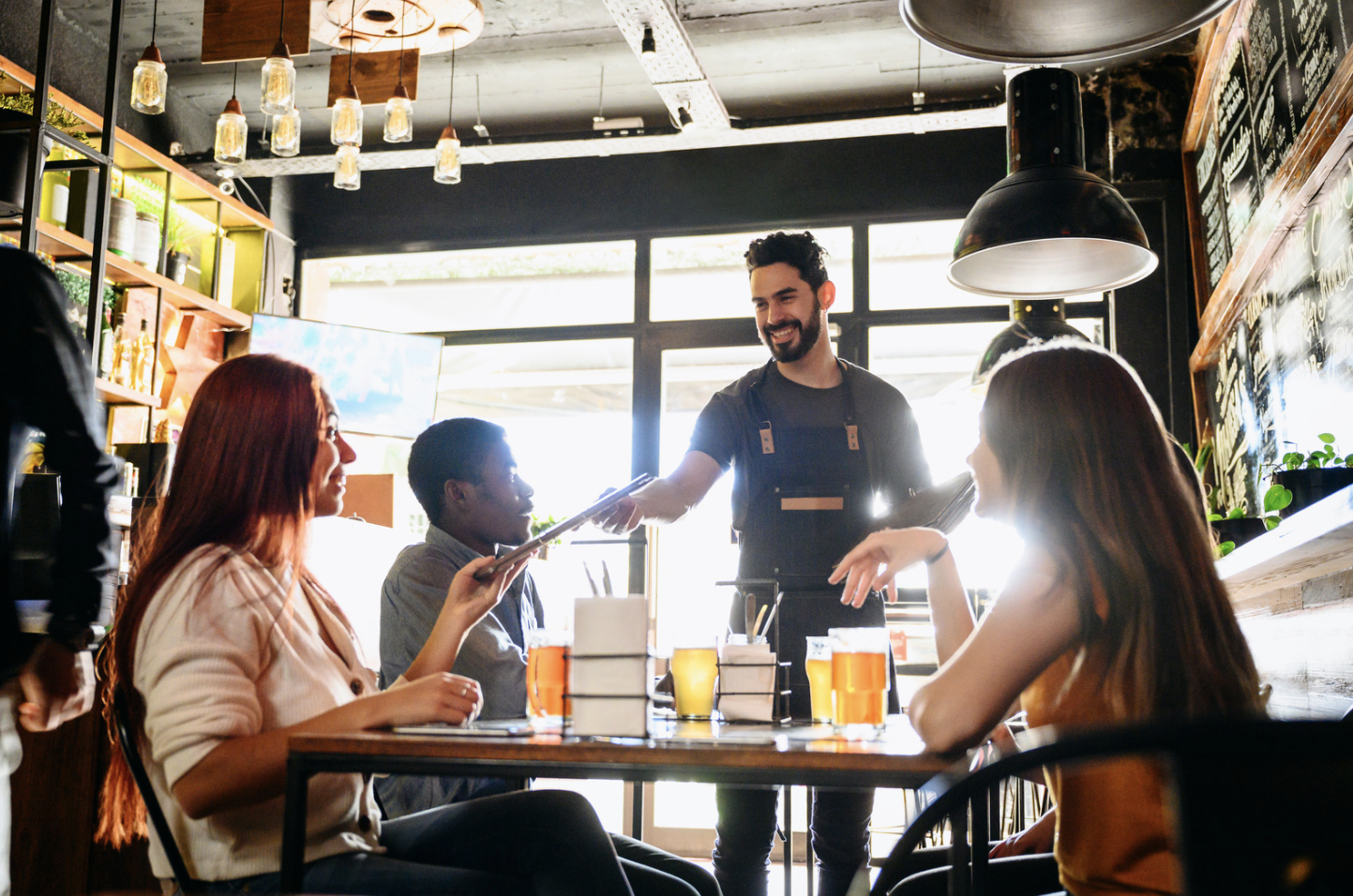 Transforma la Experiencia de Reservación en tu Restaurante